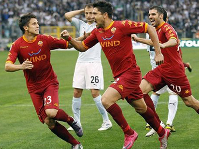 «Αφεντικό» η Ρόμα, 2-0 τη Λάτσιο